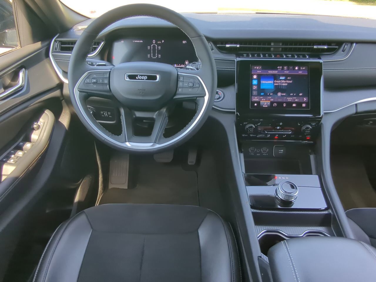 2024 Jeep Grand Cherokee L Altitude Appleton WI