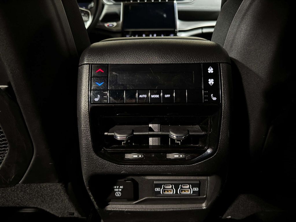 2024 Jeep Grand Cherokee L Limited w/Luxury &amp; Black Appearance Pkg San Clemente CA