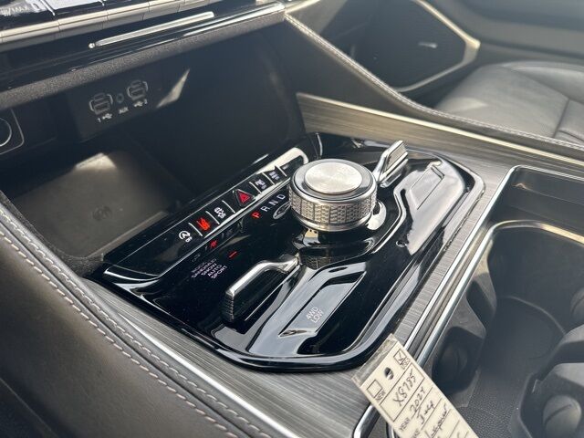 2024 Jeep Wagoneer L Series III Watertown SD 2024 Jeep Wagoneer L Series III Watertown SD