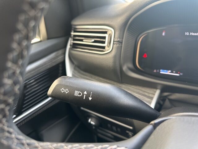 2024 Jeep Wagoneer L Series III Watertown SD 2024 Jeep Wagoneer L Series III Watertown SD