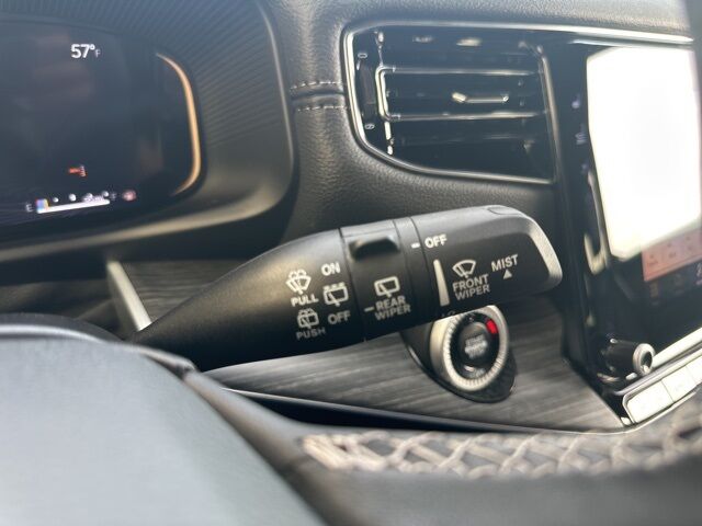 2024 Jeep Wagoneer L Series III Watertown SD 2024 Jeep Wagoneer L Series III Watertown SD