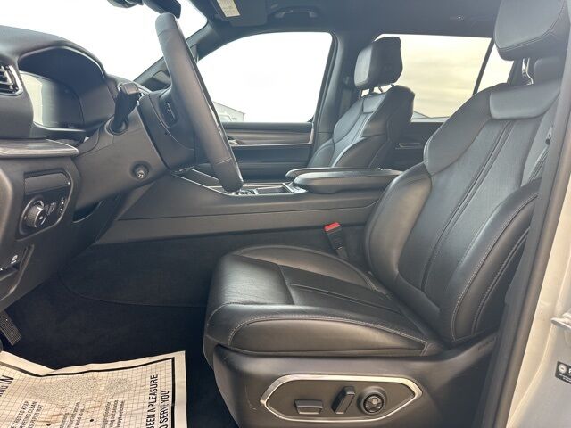 2024 Jeep Wagoneer L Series III Watertown SD 2024 Jeep Wagoneer L Series III Watertown SD