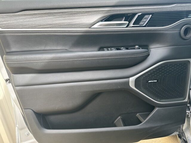 2024 Jeep Wagoneer L Series III Watertown SD 2024 Jeep Wagoneer L Series III Watertown SD