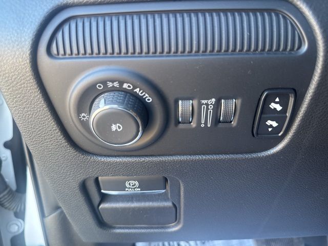 2024 Jeep Wagoneer Series II Watertown SD 2024 Jeep Wagoneer Series II Watertown SD