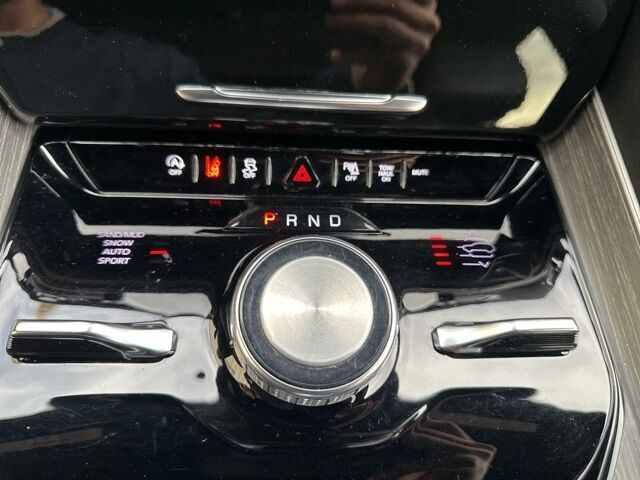 2024 Jeep Wagoneer Series III Watertown SD 2024 Jeep Wagoneer Series III Watertown SD