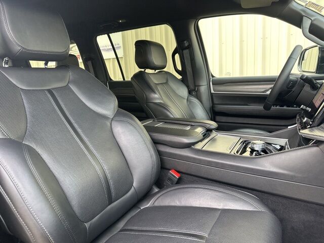 2024 Jeep Wagoneer Series III Watertown SD 2024 Jeep Wagoneer Series III Watertown SD