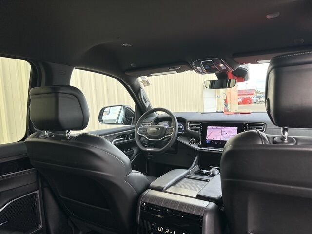 2024 Jeep Wagoneer Series III Watertown SD 2024 Jeep Wagoneer Series III Watertown SD