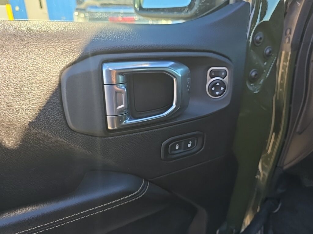 2024 Jeep Wrangler 4x4 Unlimited Sahara Fond du Lac WI 2024 Jeep Wrangler 4x4 Unlimited Sahara Fond du Lac WI