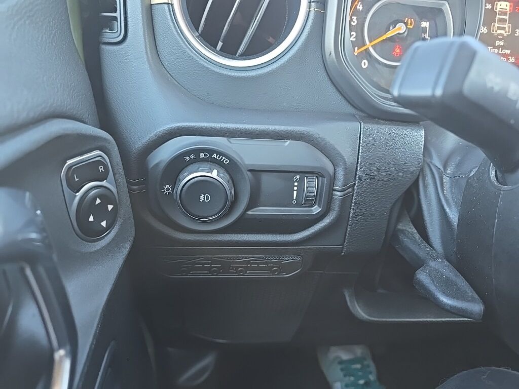 2024 Jeep Wrangler 4x4 Unlimited Sahara Fond du Lac WI 2024 Jeep Wrangler 4x4 Unlimited Sahara Fond du Lac WI