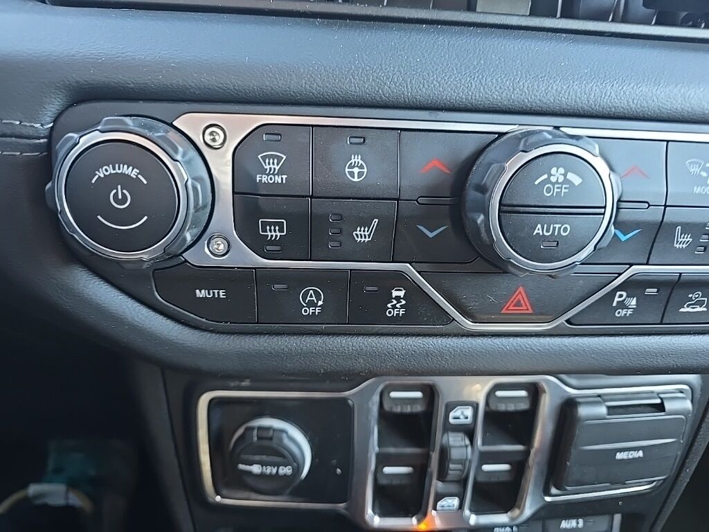 2024 Jeep Wrangler 4x4 Unlimited Sahara Fond du Lac WI 2024 Jeep Wrangler 4x4 Unlimited Sahara Fond du Lac WI