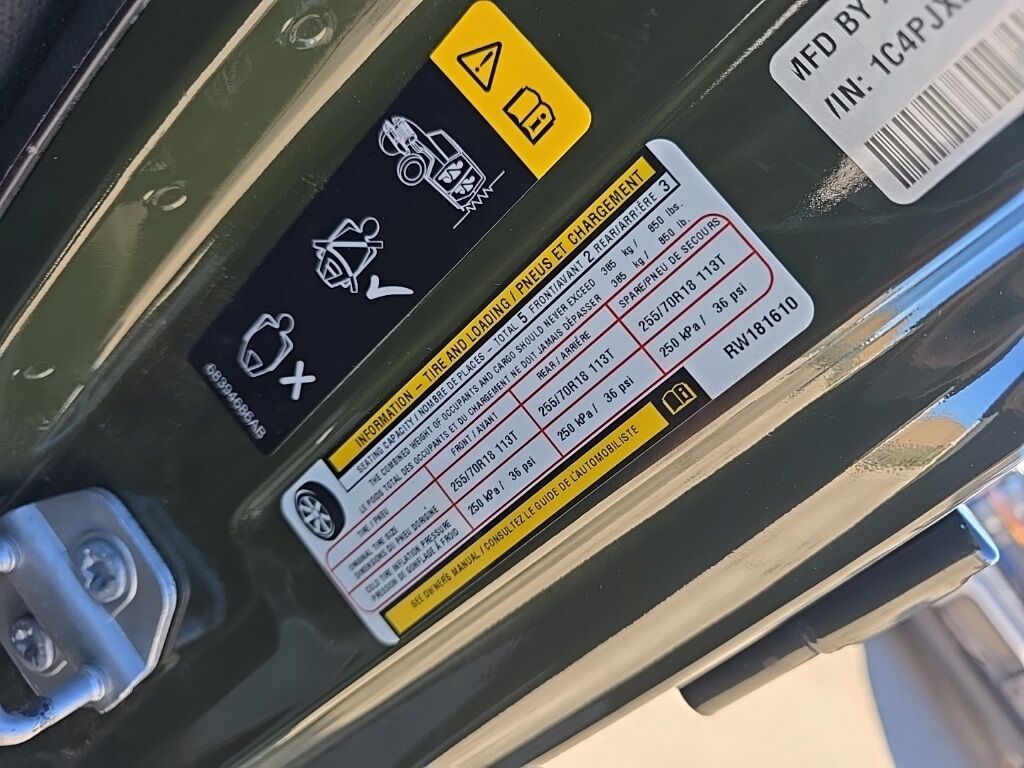 2024 Jeep Wrangler 4x4 Unlimited Sahara Fond du Lac WI 2024 Jeep Wrangler 4x4 Unlimited Sahara Fond du Lac WI