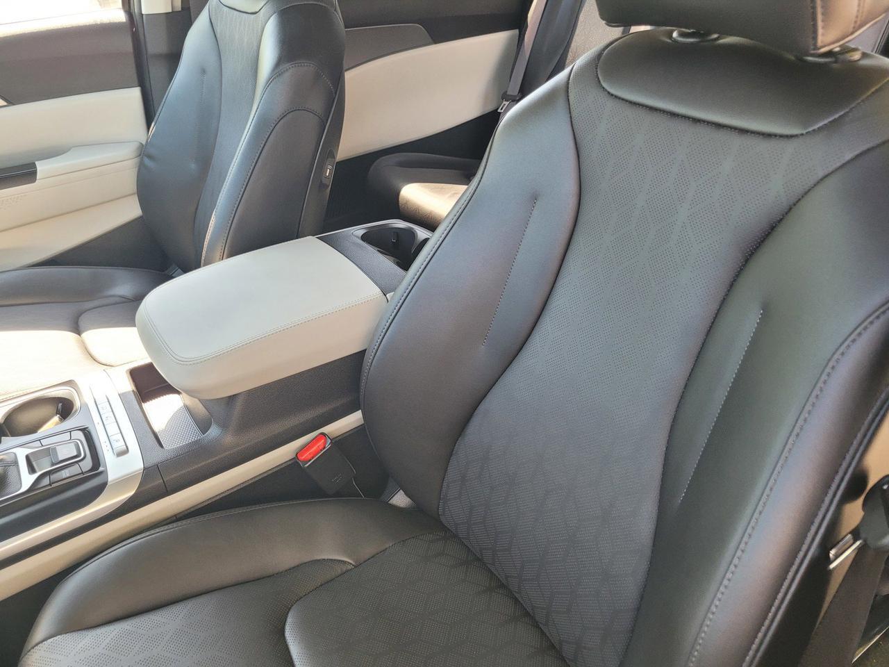 2024 KIA CARNIVAL LX Roseville CA