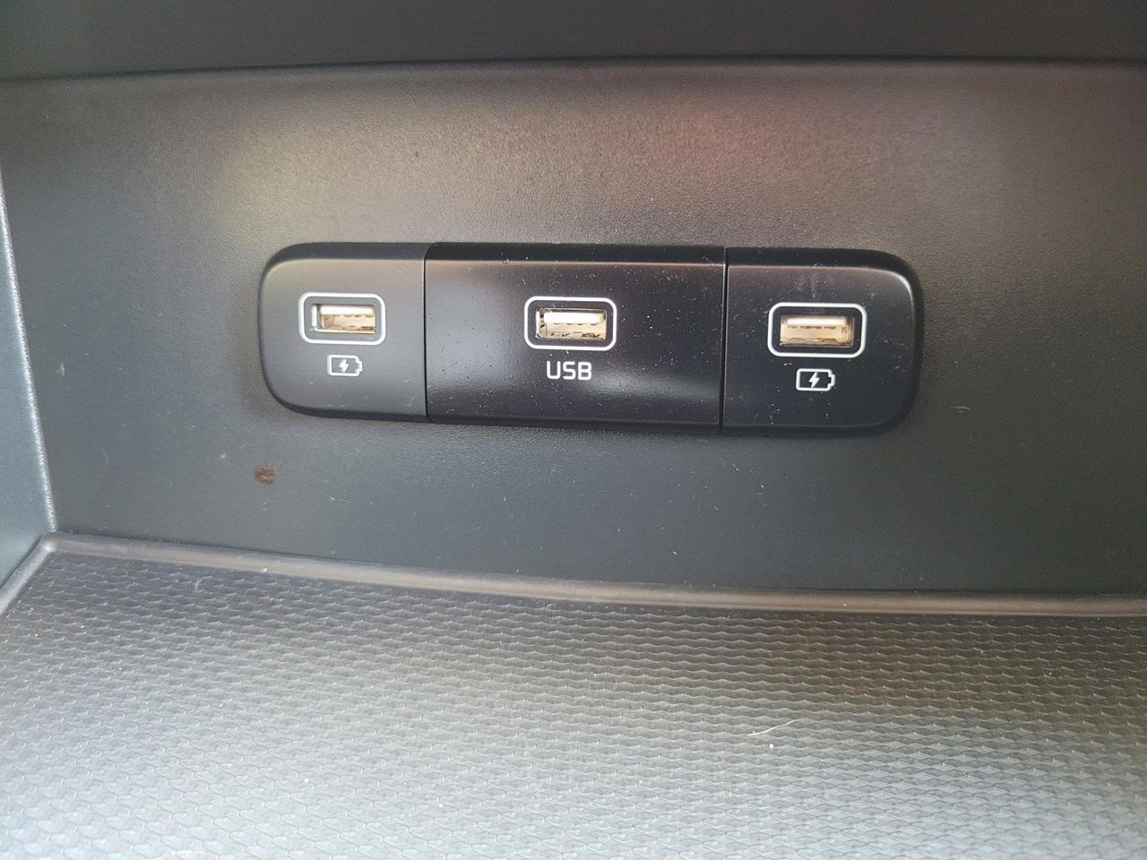 2024 KIA CARNIVAL LX Roseville CA