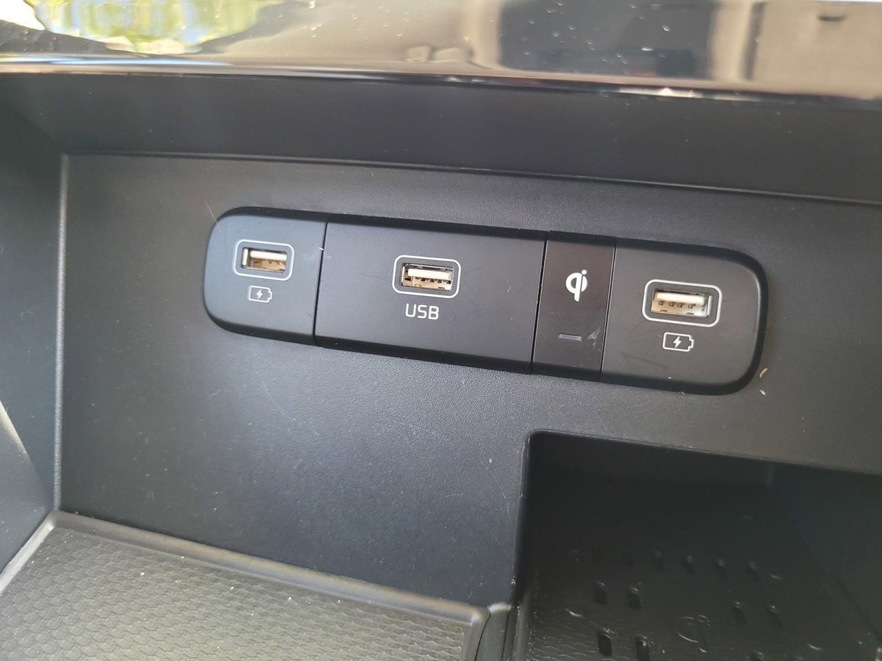 2024 KIA CARNIVAL SX Roseville CA