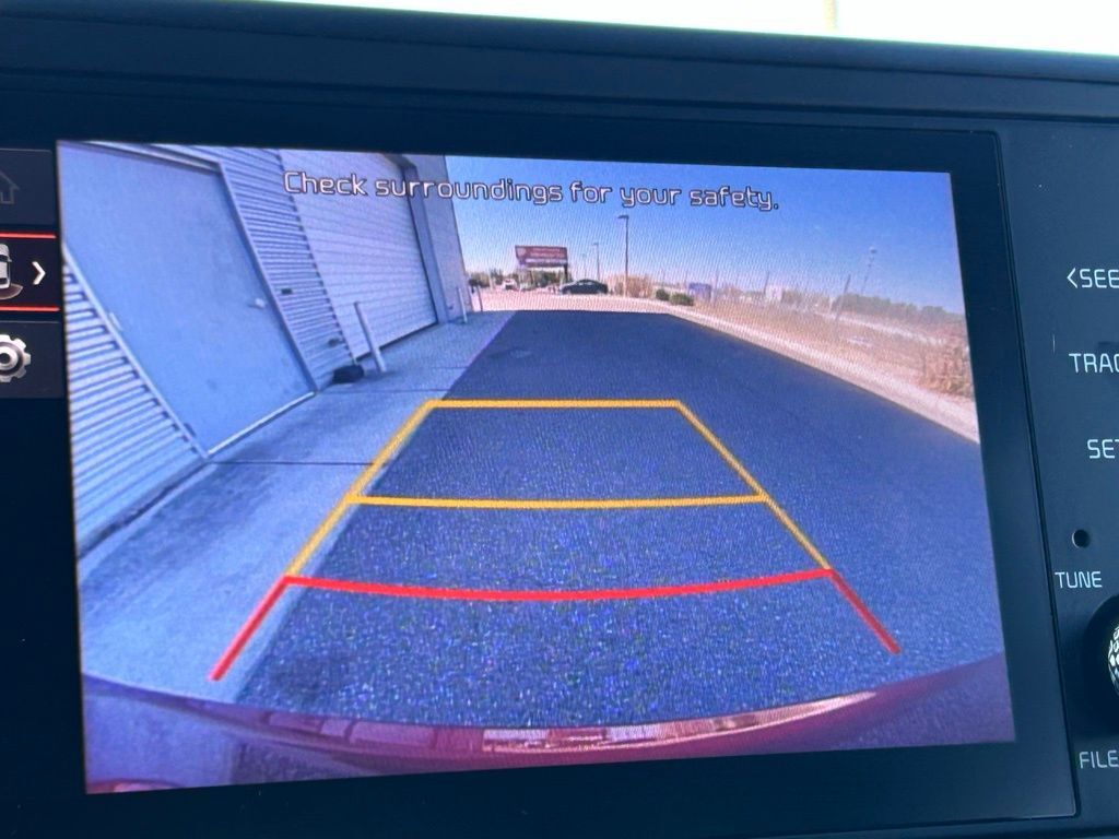 2024 Kia Carnival LX Lakeland FL