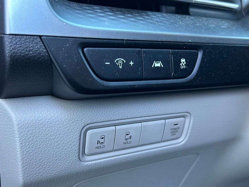 2024 Kia Carnival LX Lakeland FL