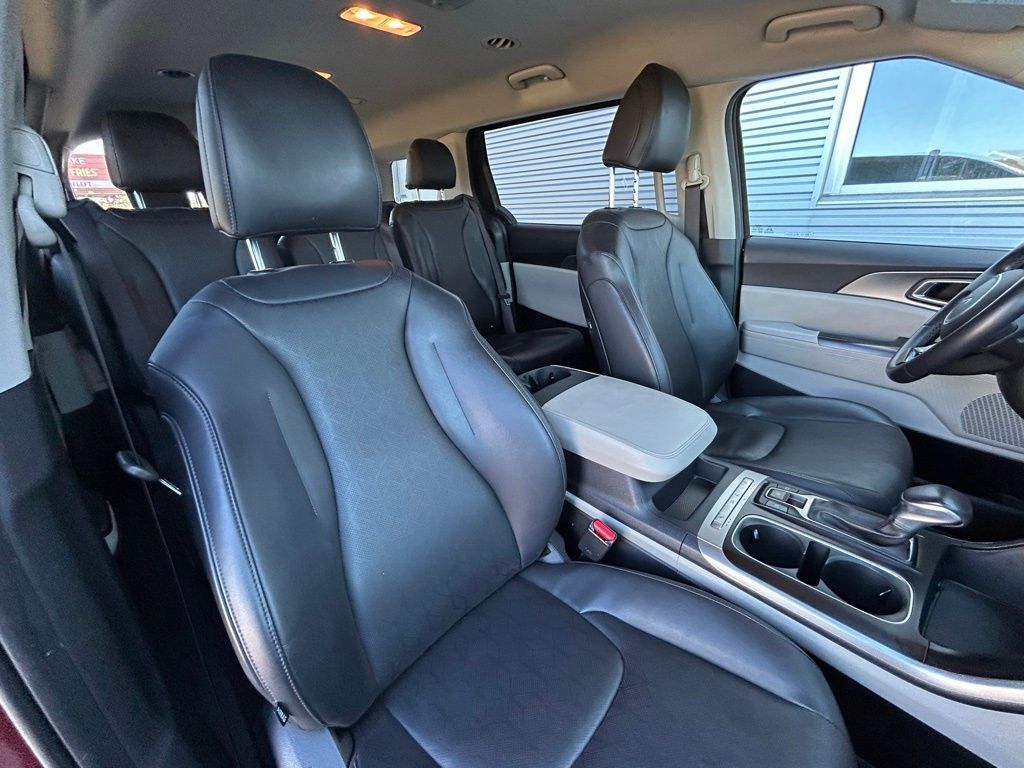 2024 Kia Carnival LX Lakeland FL