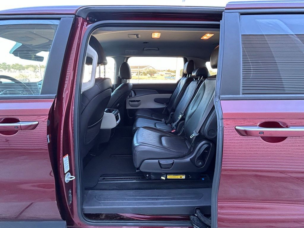 2024 Kia Carnival LX Lakeland FL