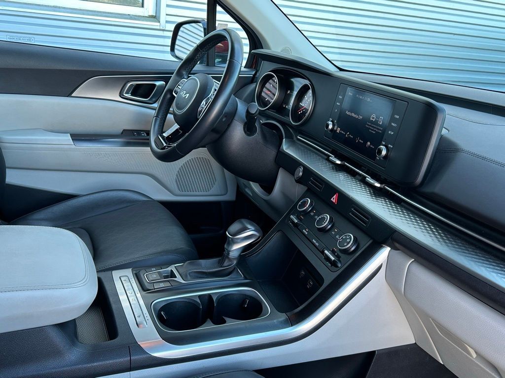 2024 Kia Carnival LX Lakeland FL