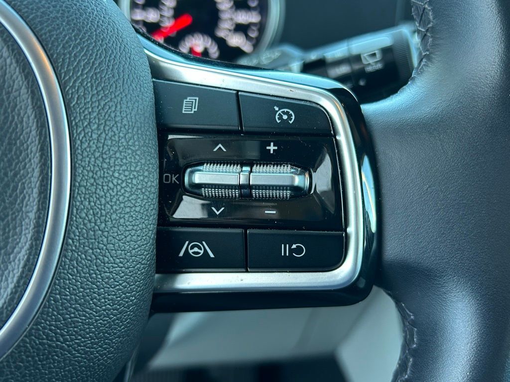 2024 Kia Carnival LX Lakeland FL