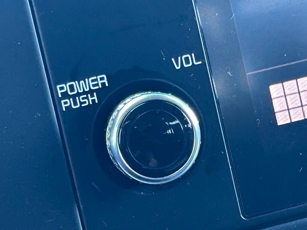 2024 Kia Carnival LX Lakeland FL