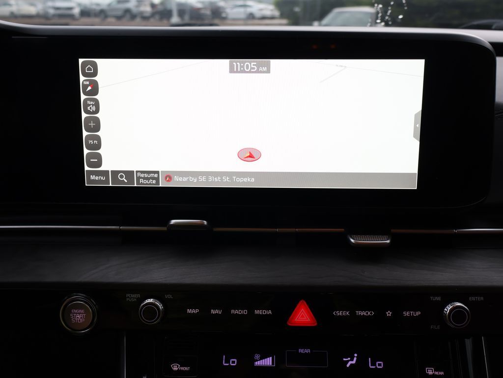 2024 Kia Carnival SX