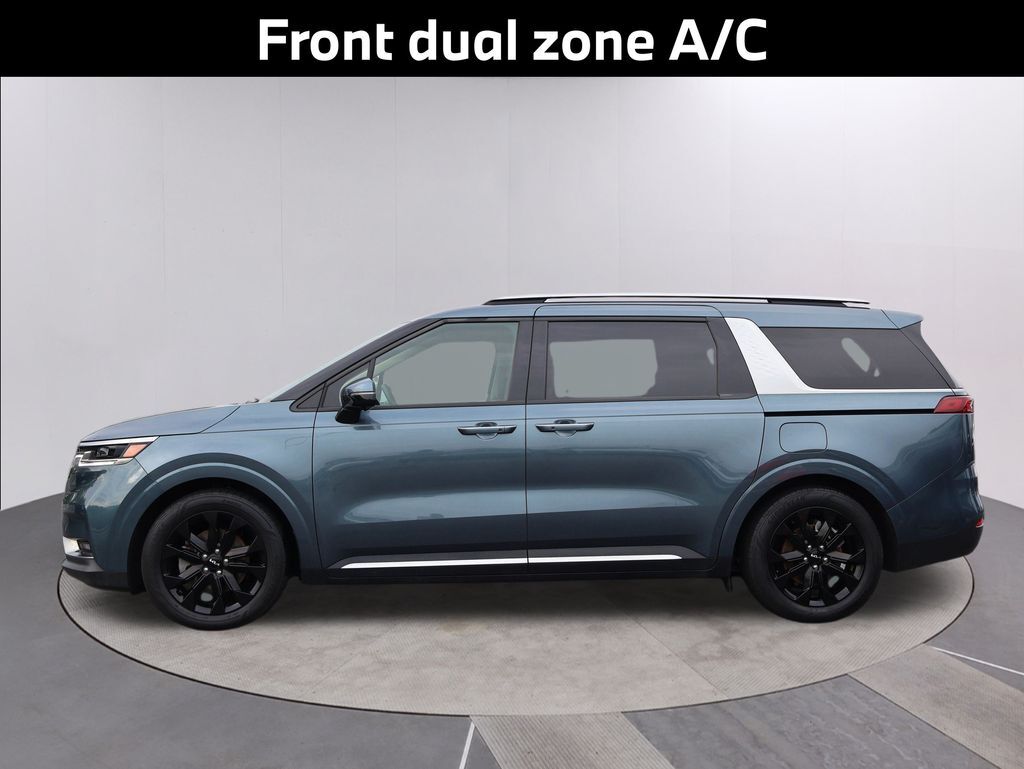 2024 Kia Carnival SX