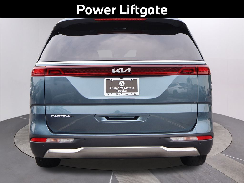 2024 Kia Carnival SX