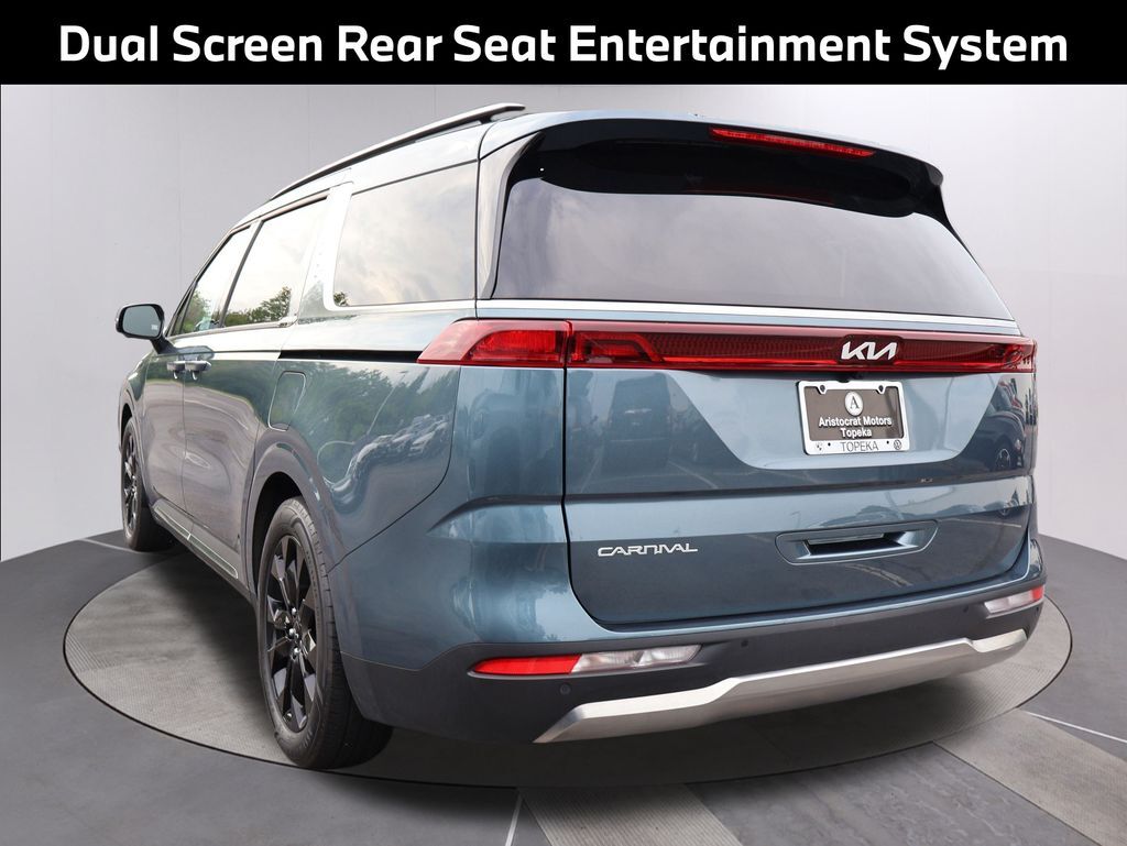 2024 Kia Carnival SX