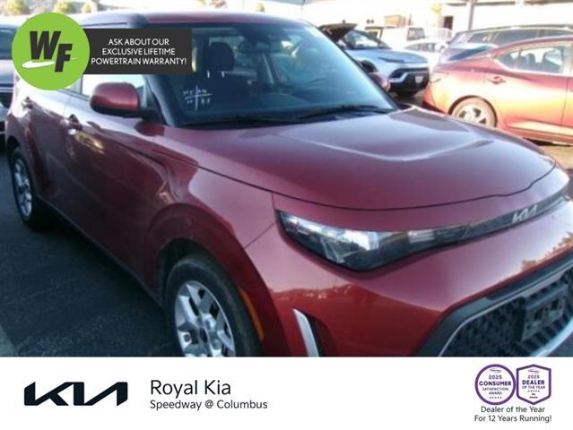 2024 Kia Soul LX's photo