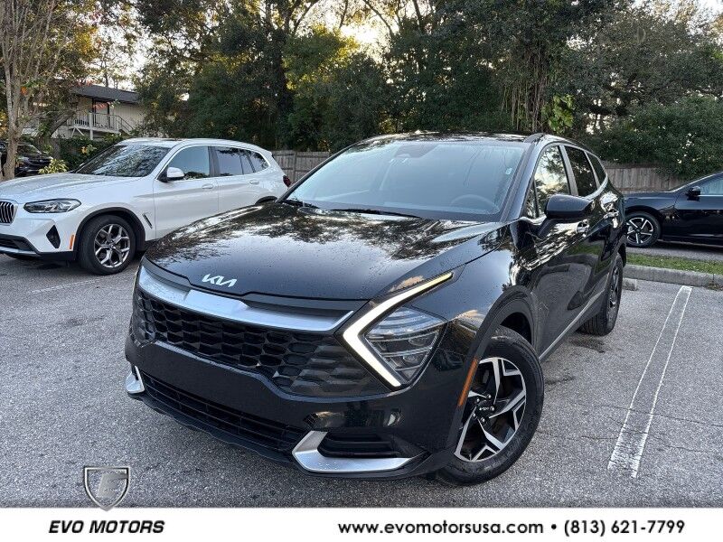 2024 Kia Sportage LX's photo