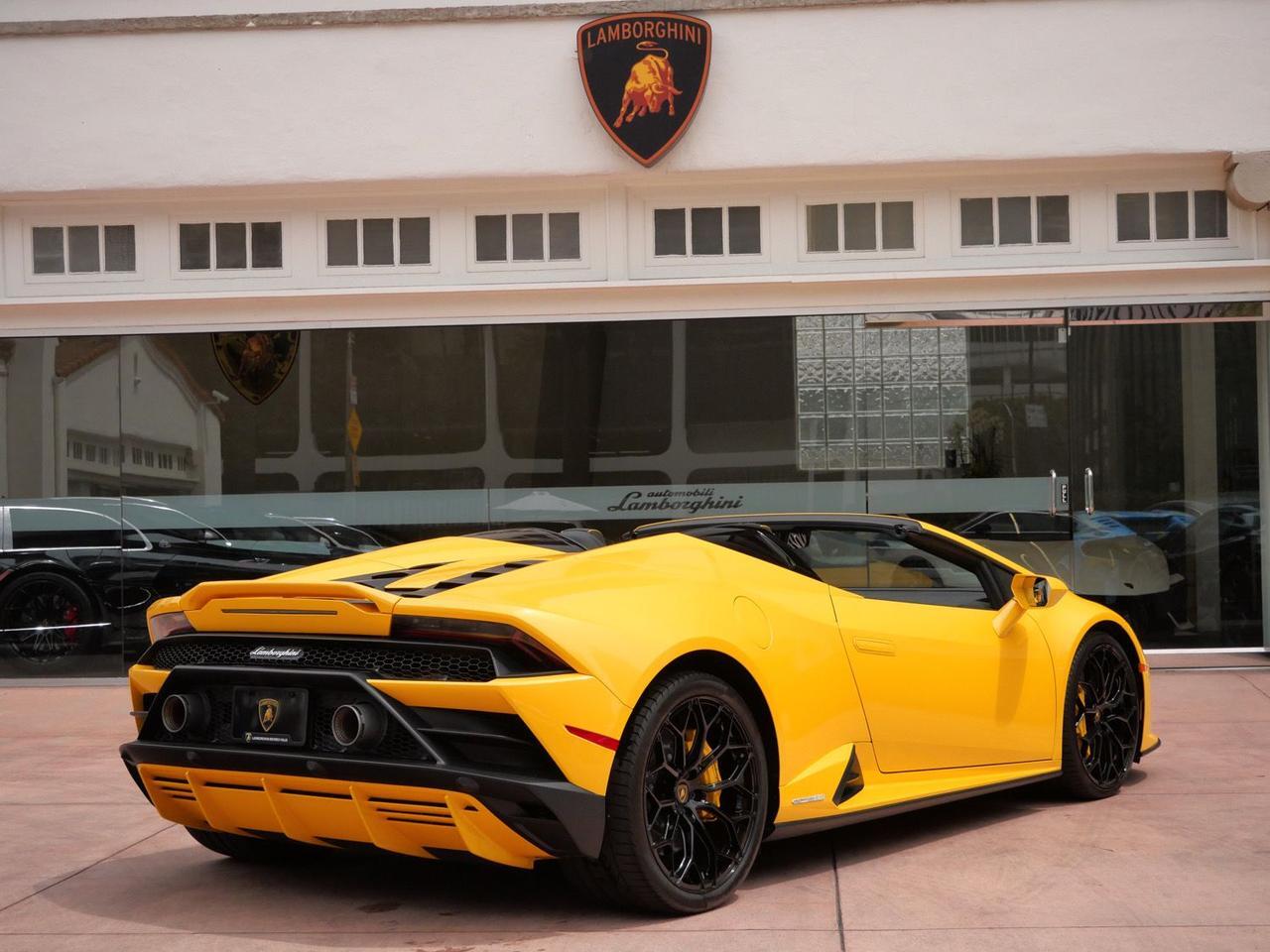 2024 Lamborghini Huracan EVO Base Base