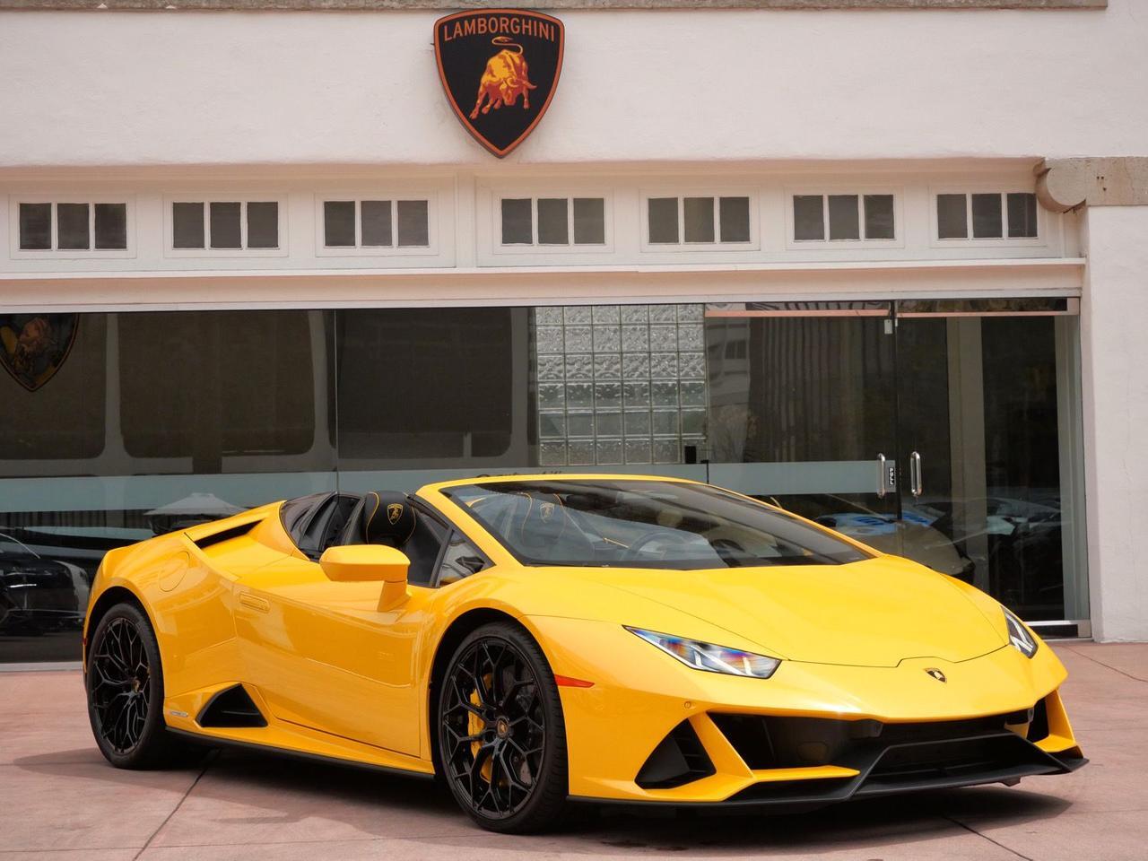 2024 Lamborghini Huracan EVO Base Base