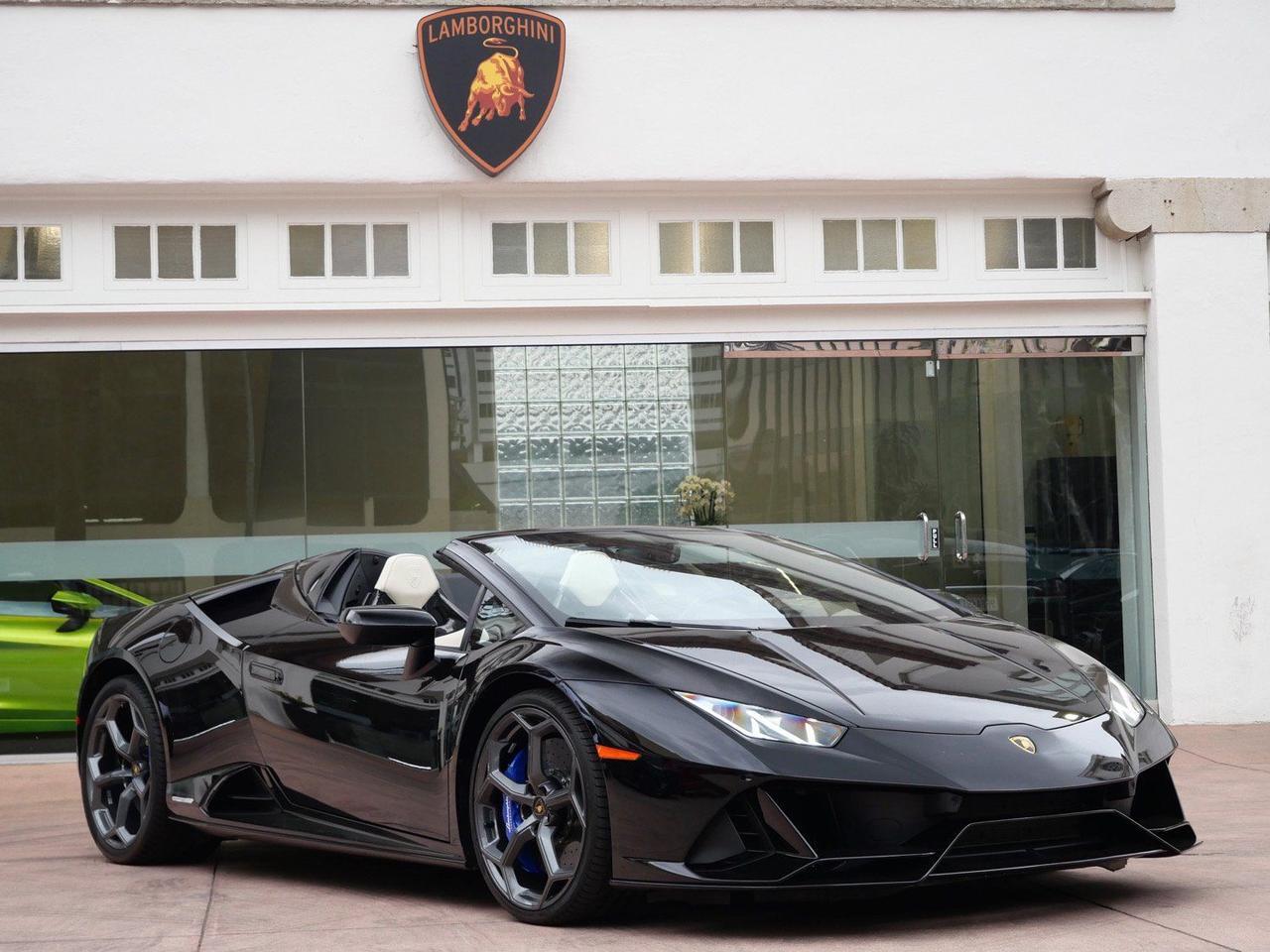 2024 Lamborghini Huracan EVO Base Base