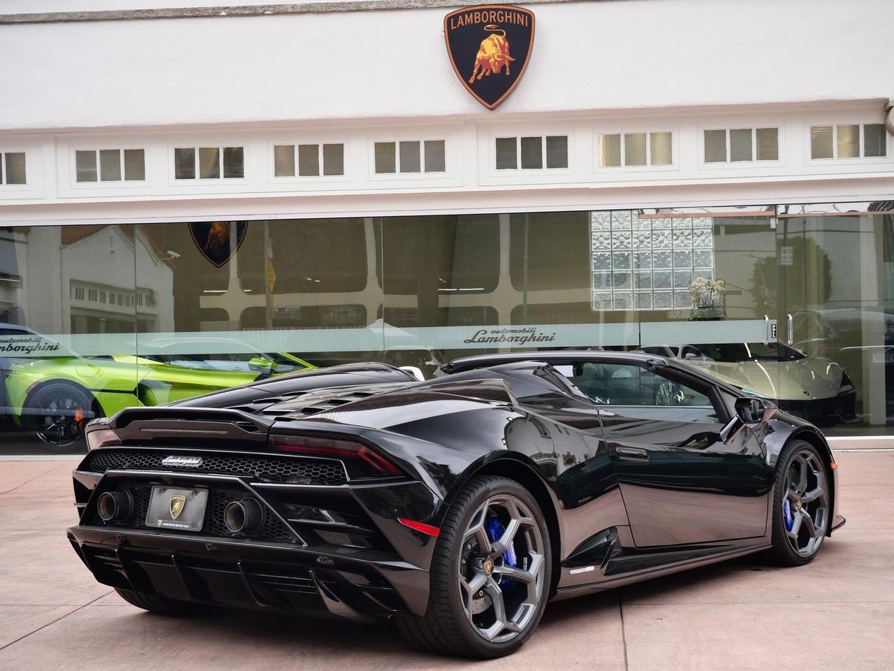 2024 Lamborghini Huracan EVO Base Base