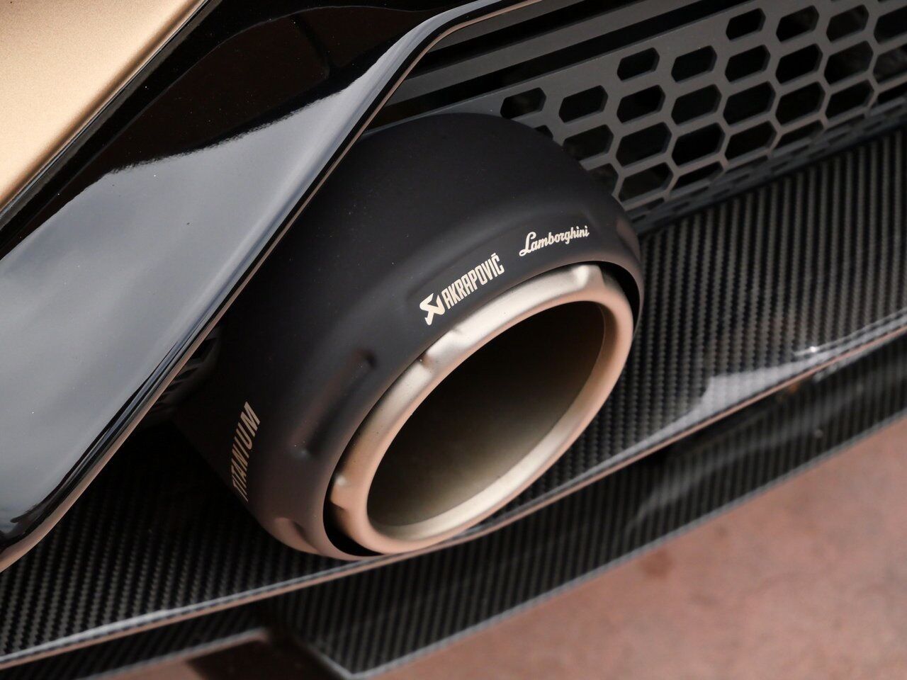 2024 Lamborghini Huracan STO Base Base Lawrence KS