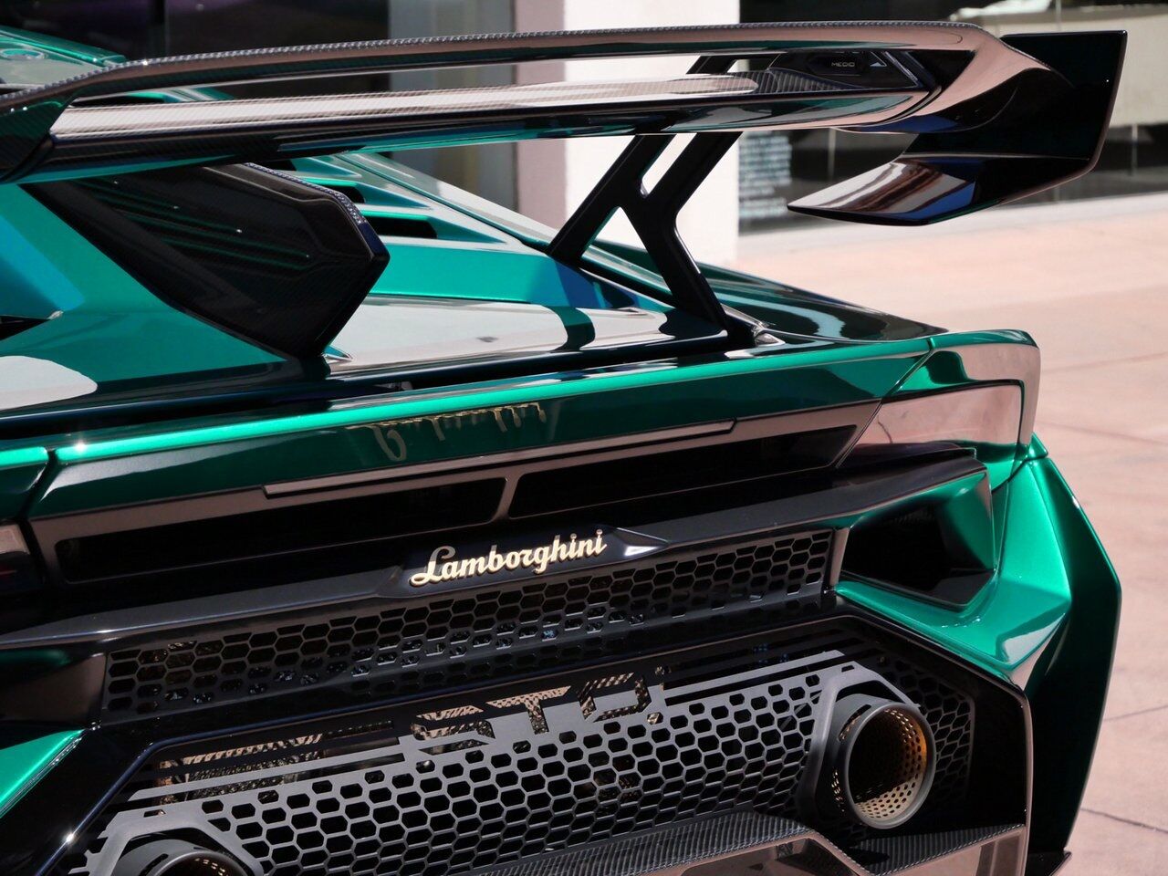 2024 Lamborghini Huracan STO Base Base Lawrence KS