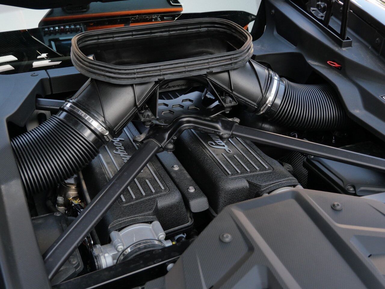 2024 Lamborghini Huracan Sterrato Base Base Lawrence KS