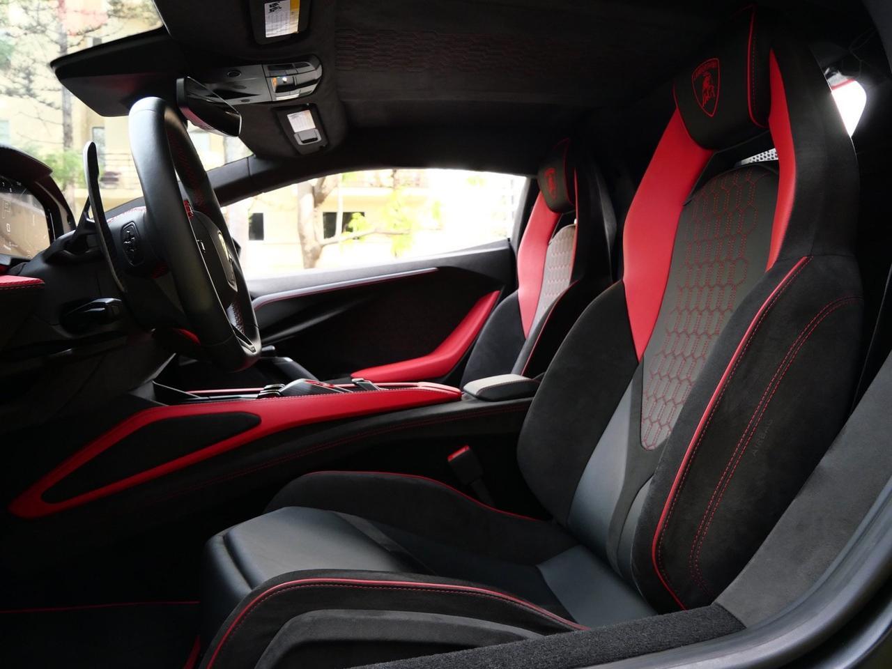 2024 Lamborghini Revuelto Base Base Lawrence KS