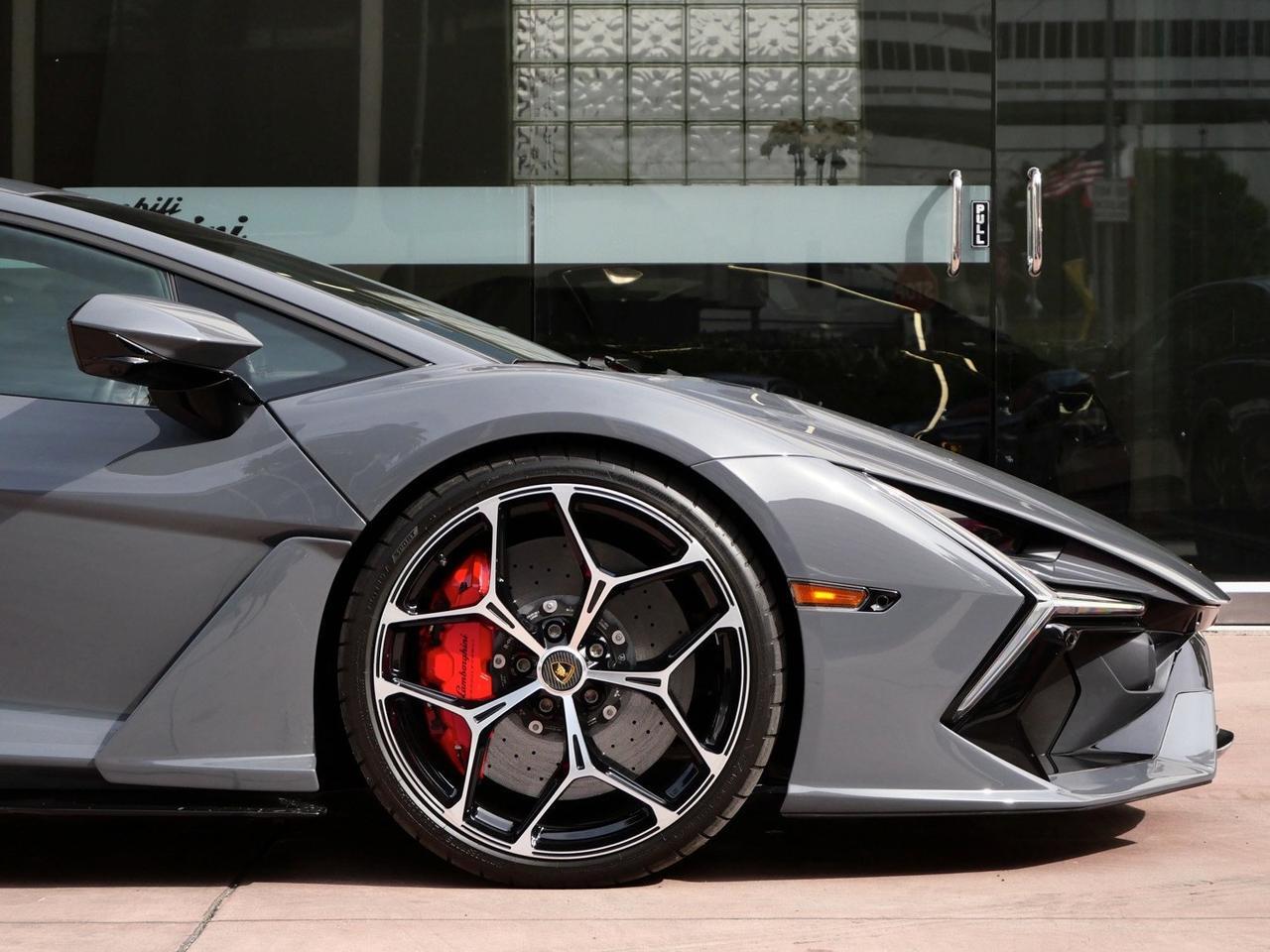 2024 Lamborghini Revuelto Base Base Lawrence KS