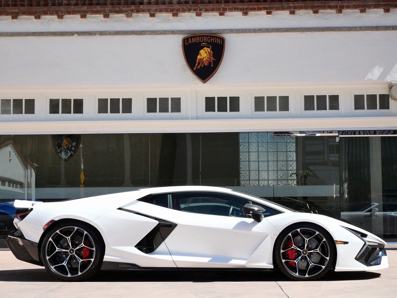 2024 Lamborghini Revuelto Base Base Lawrence KS
