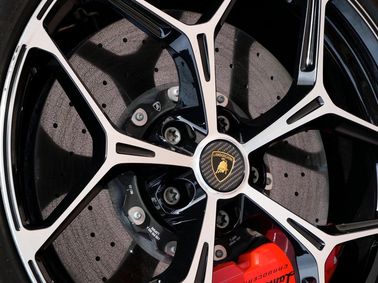 2024 Lamborghini Revuelto Base Base Lawrence KS