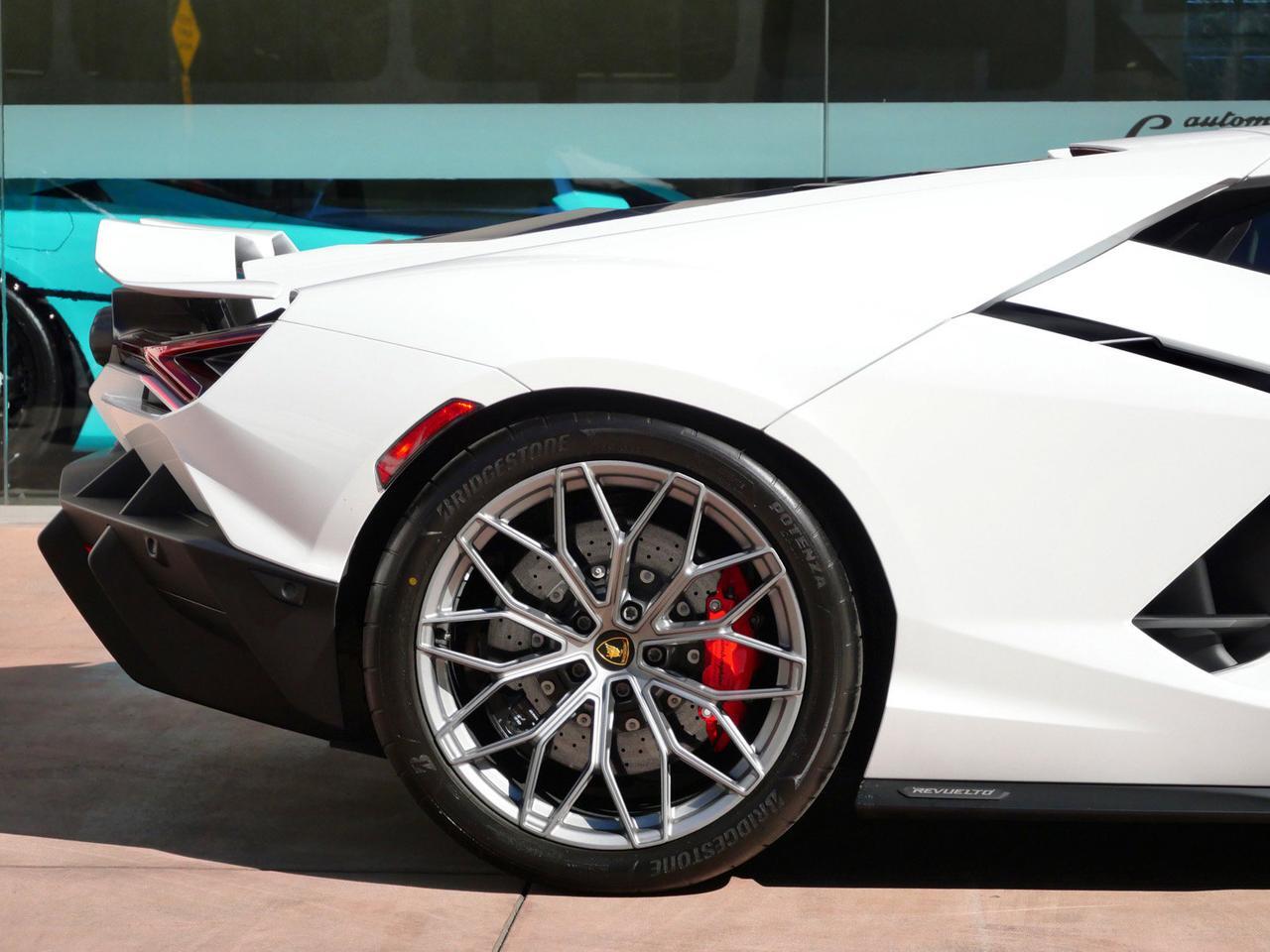 2024 Lamborghini Revuelto Base Base Lawrence KS