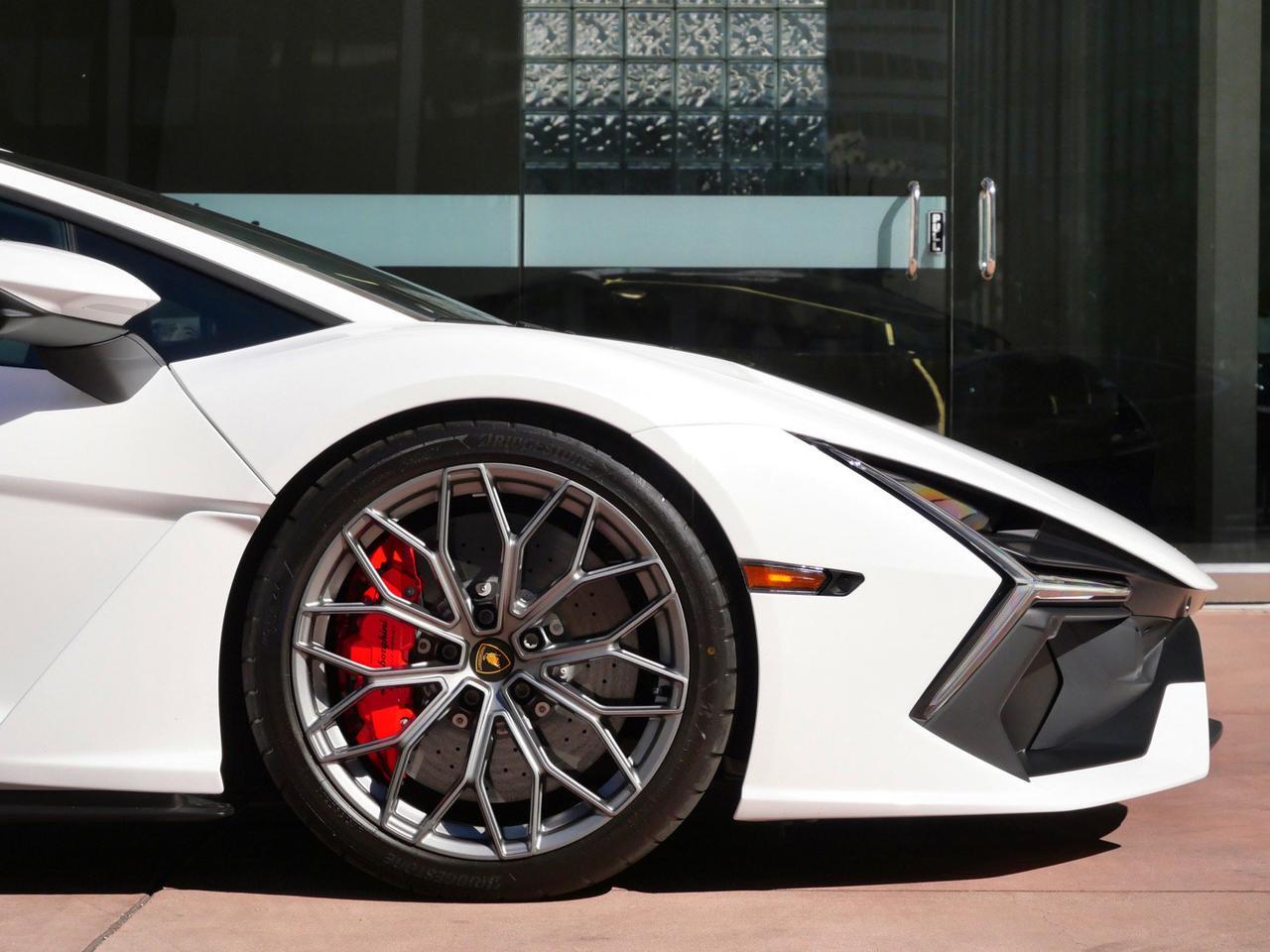 2024 Lamborghini Revuelto Base Base Lawrence KS