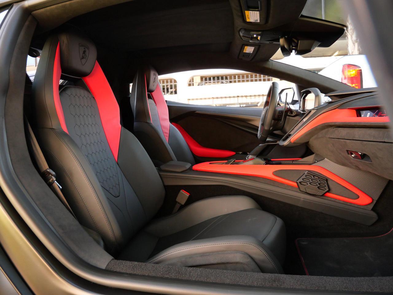 2024 Lamborghini Revuelto Base Base Lawrence KS