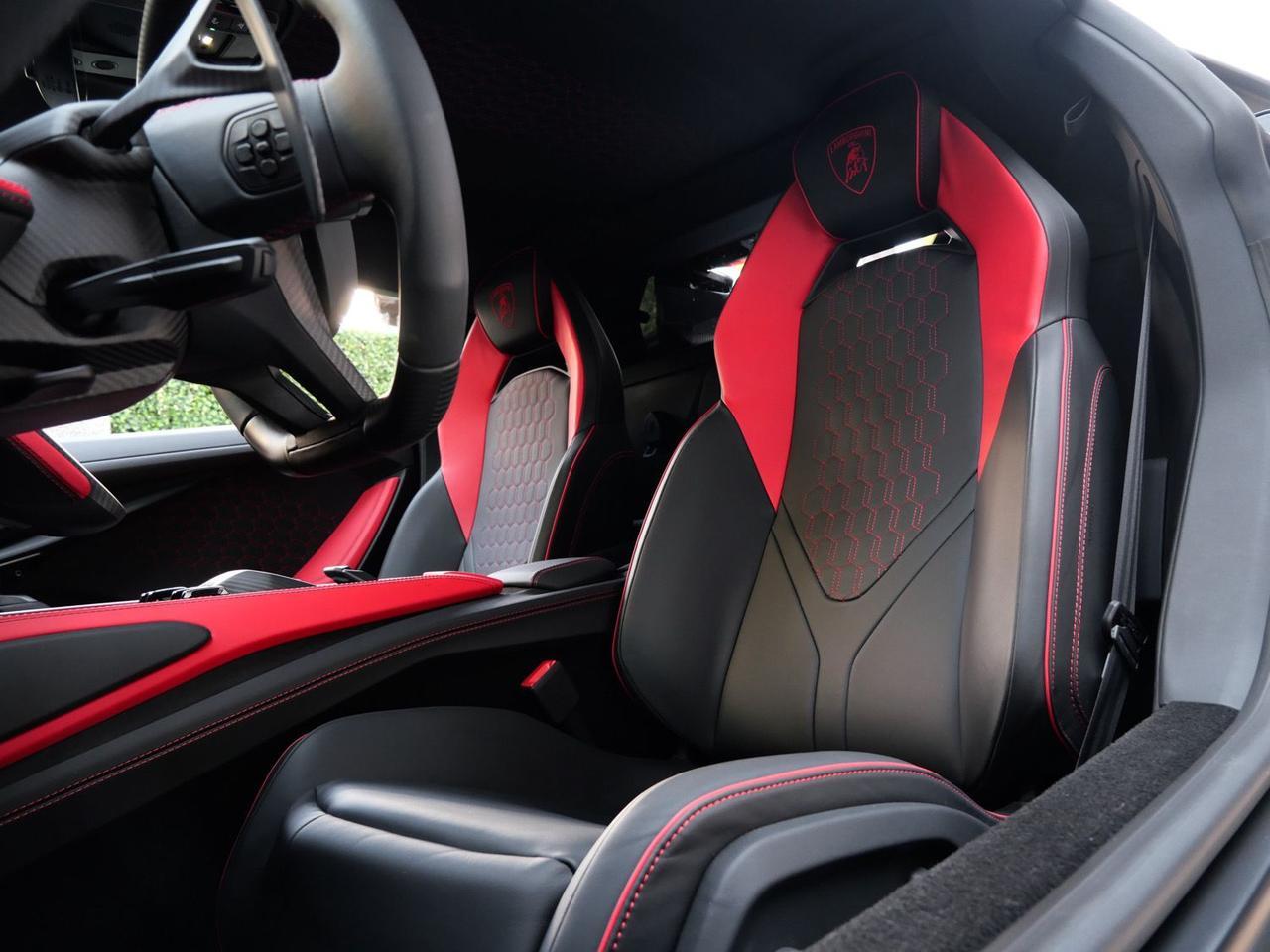 2024 Lamborghini Revuelto Base Base Lawrence KS