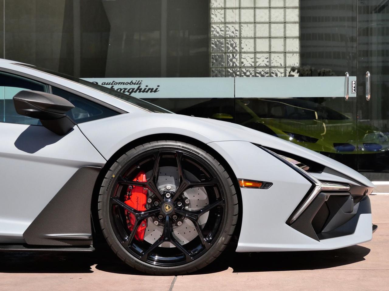 2024 Lamborghini Revuelto Base Base Lawrence KS