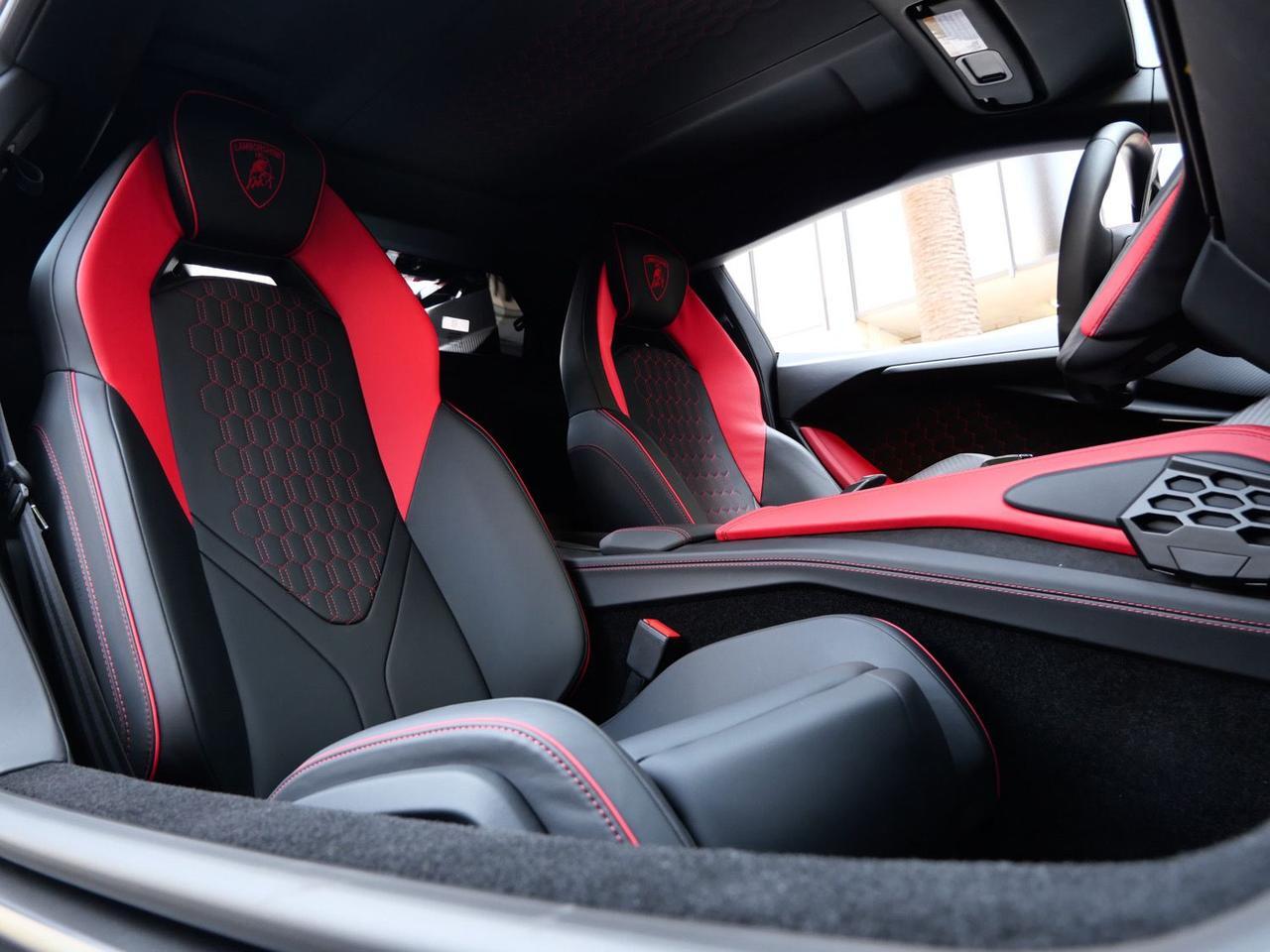 2024 Lamborghini Revuelto Base Base Lawrence KS