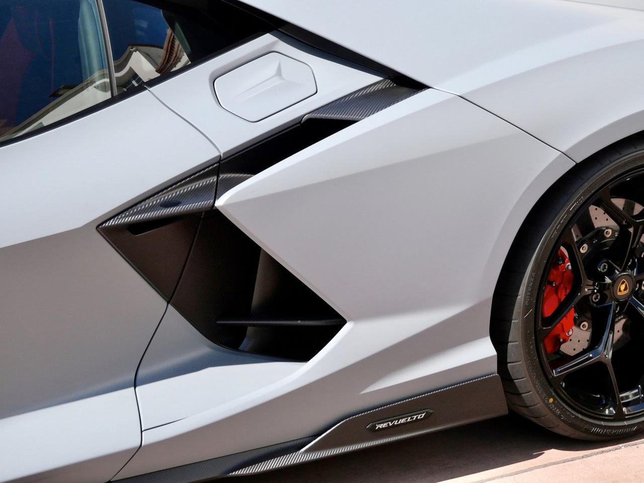 2024 Lamborghini Revuelto Base Base Lawrence KS