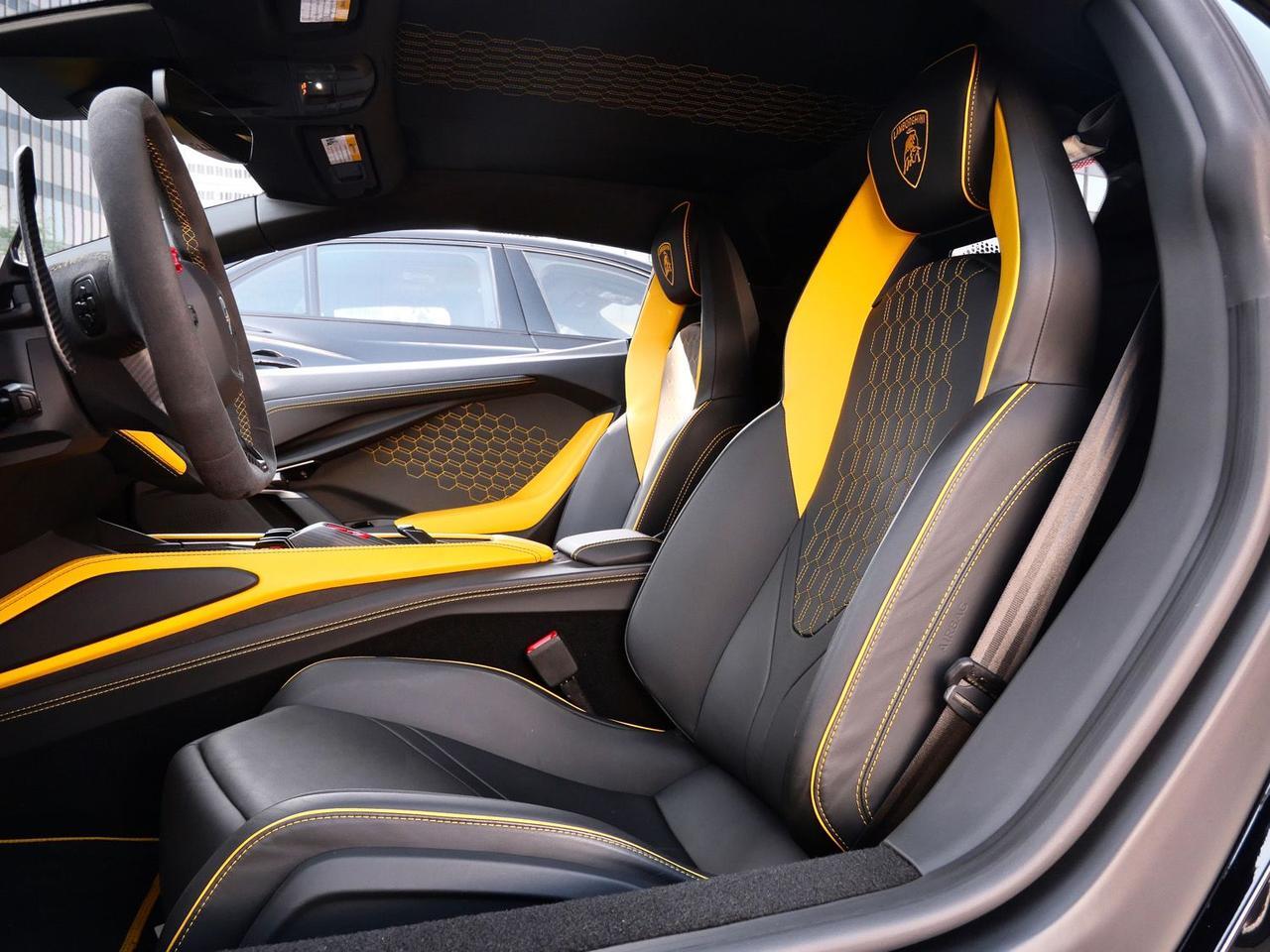 2024 Lamborghini Revuelto Base Base Lawrence KS